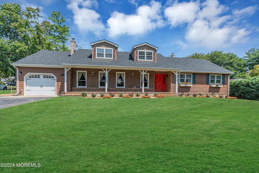Welcome to the Jersey Shore! This pristine 3 bedroom 3 full bath - Beach Home for sale in Wall, New Jersey on Beachhouse.com