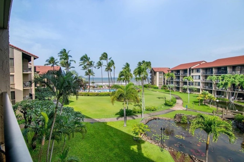 Priced to sell! This 2-bed 2-bath Leasehold condominium - Beach Condo for sale in Lahaina, Hawaii on Beachhouse.com