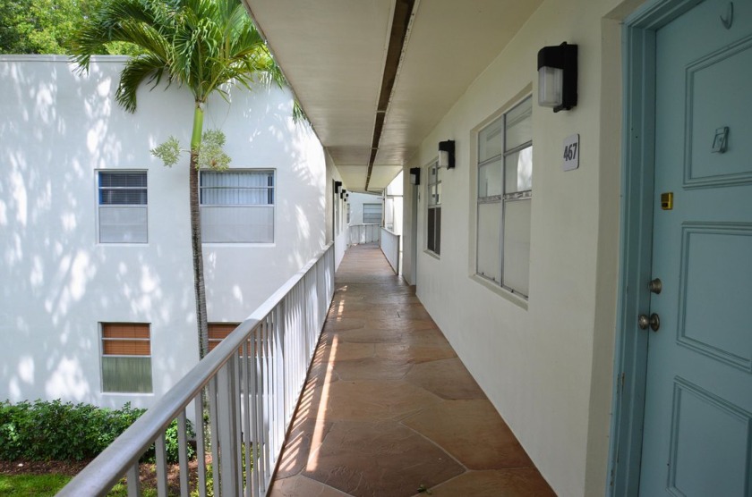 Price Reduction! LOCATION, LOCATION in Kings Point 55+ - Beach Condo for sale in Delray Beach, Florida on Beachhouse.com