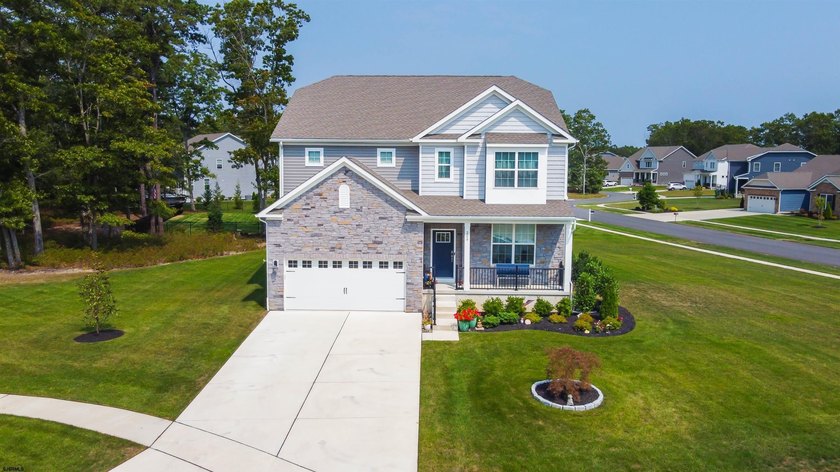 Welcome to the prestigious Harbor Pines Golf Course Community - Beach Home for sale in Egg Harbor Township, New Jersey on Beachhouse.com