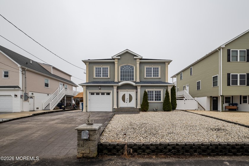 Beautifully maintained 3-bedroom, 2.5-bath home featuring - Beach Home for sale in Little Egg Harbor, New Jersey on Beachhouse.com