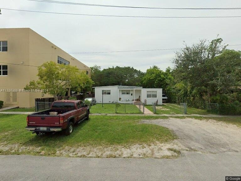 Single family zoned commercial. Oversized lot permits commercial - Beach Commercial for sale in North Miami Beach, Florida on Beachhouse.com