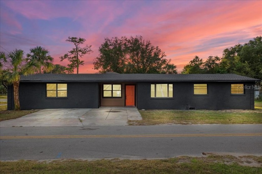 Welcome to this picture-perfect haven nestled in the heart of - Beach Home for sale in Daytona Beach, Florida on Beachhouse.com