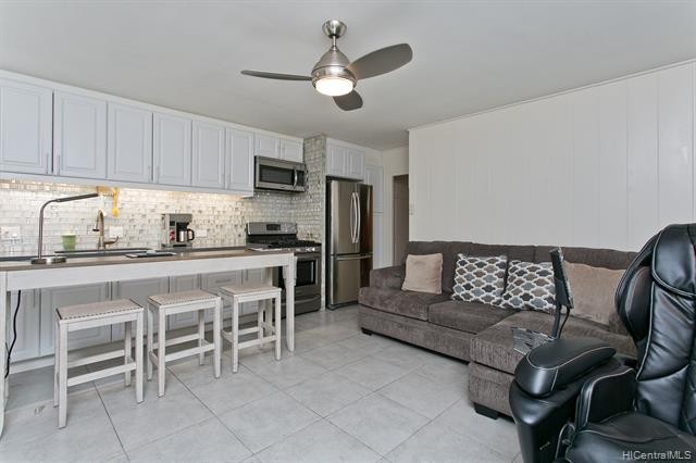 Ground FL Unit nicely remodeled in 2017 with 1 assigned parking - Beach Condo for sale in Honolulu, Hawaii on Beachhouse.com