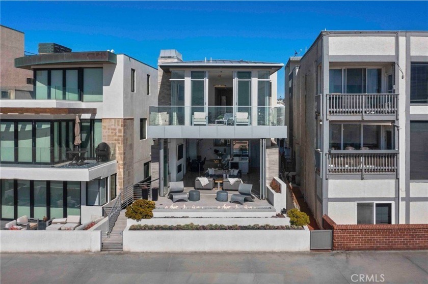 Introducing your dream oceanfront sanctuary! This stunning home - Beach Home for sale in Hermosa Beach, California on Beachhouse.com