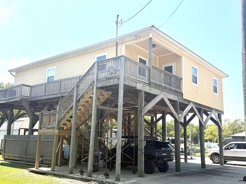 Charming and mov-in ready, this lovely-3-bedroom, 2-bath home is - Beach Home for sale in Grand Isle, Louisiana on Beachhouse.com