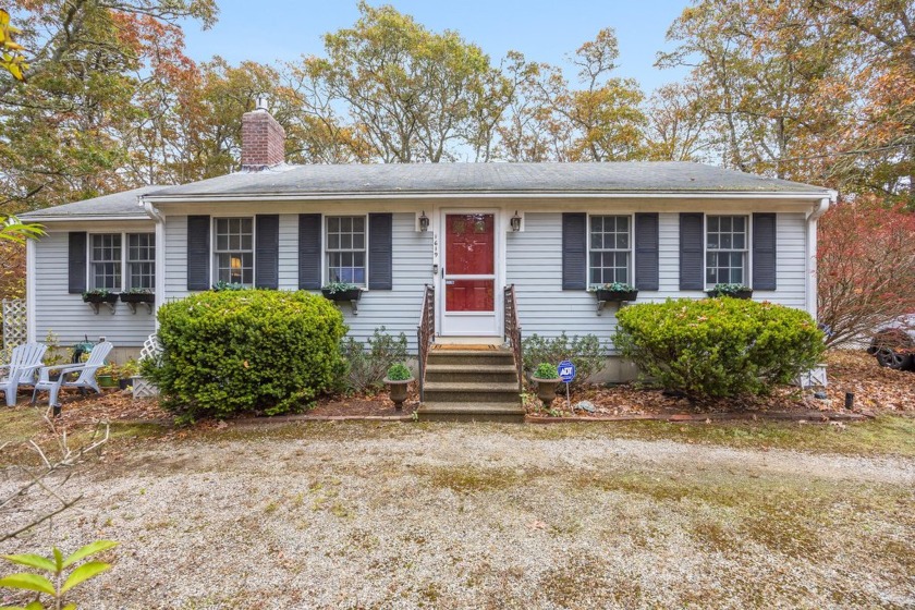 Welcome to this adorable 2-bedroom, 1-bath ranch, perfect for a - Beach Home for sale in Brewster, Massachusetts on Beachhouse.com