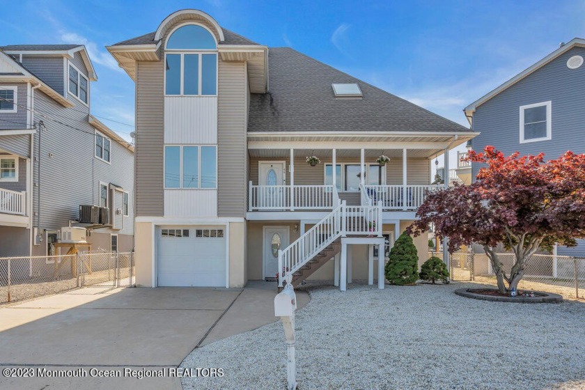 Experience waterfront living at its finest in this stunning - Beach Home for sale in Toms River, New Jersey on Beachhouse.com