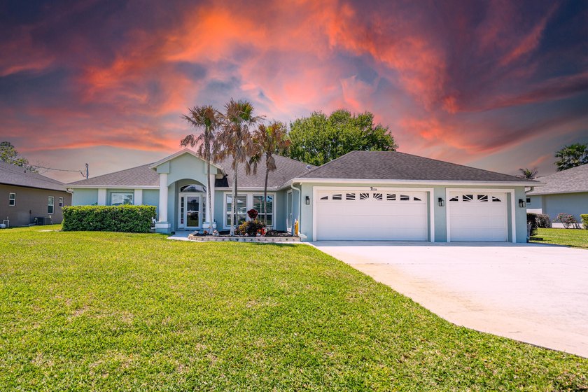 WOW - IMPACT WINDOWS + SCREENED POOL + 3-CAR GARAGE in Torino - Beach Home for sale in Port Saint Lucie, Florida on Beachhouse.com