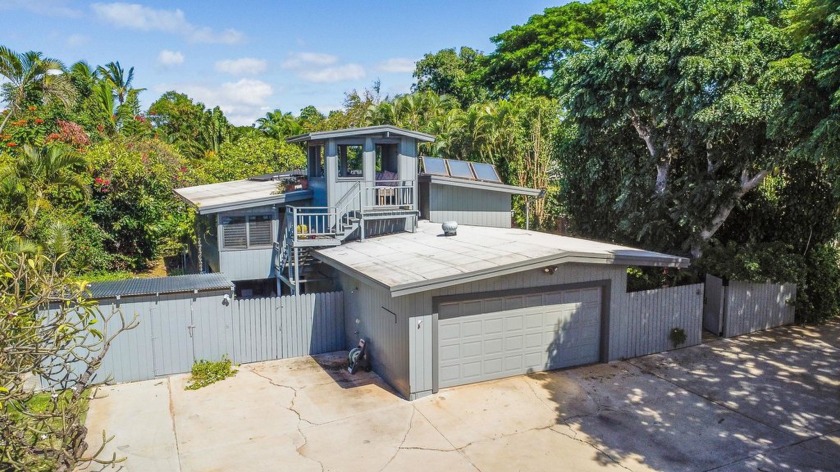 Nestled in the heart of Kihei this stunning 4 bedroom 4 bath - Beach Home for sale in Kihei, Hawaii on Beachhouse.com