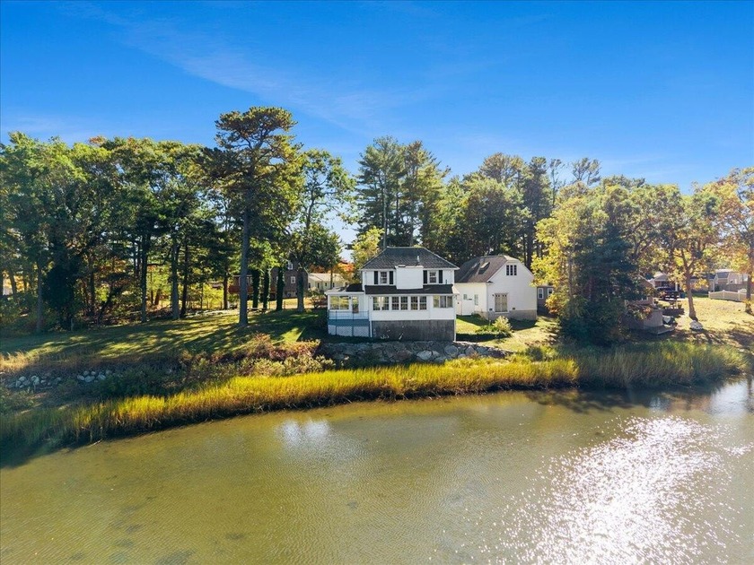 Salt waterfront retreat! Come enjoy this amazing property with - Beach Home for sale in Wareham, Massachusetts on Beachhouse.com