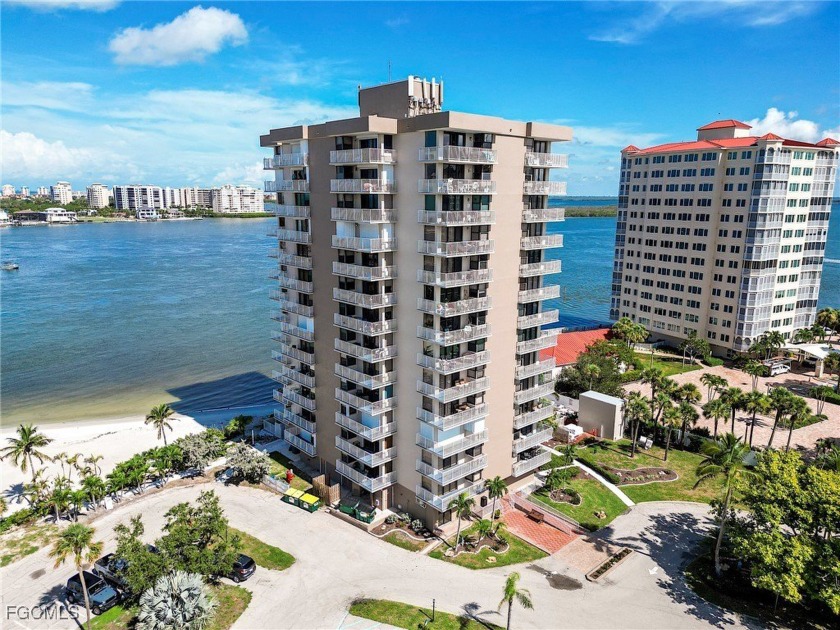 Highly desirable waterfront condo at Lovers Key Beach Club! This - Beach Condo for sale in Bonita Springs, Florida on Beachhouse.com
