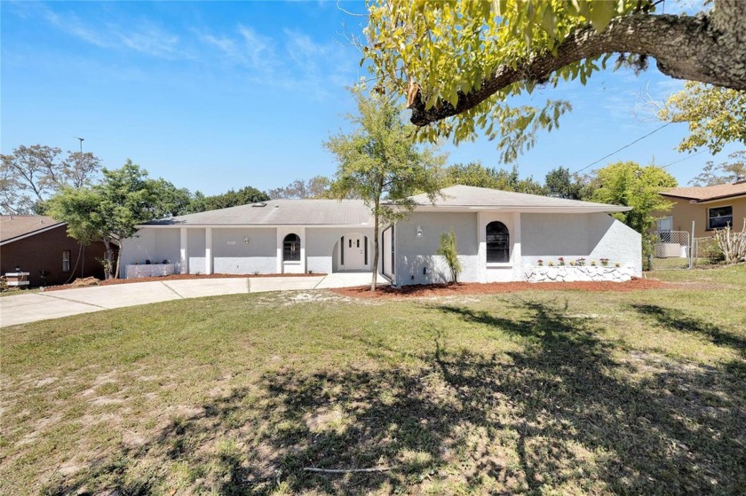 Beautiful completely remodeled house in the heart of Spring Hill - Beach Home for sale in Spring Hill, Florida on Beachhouse.com