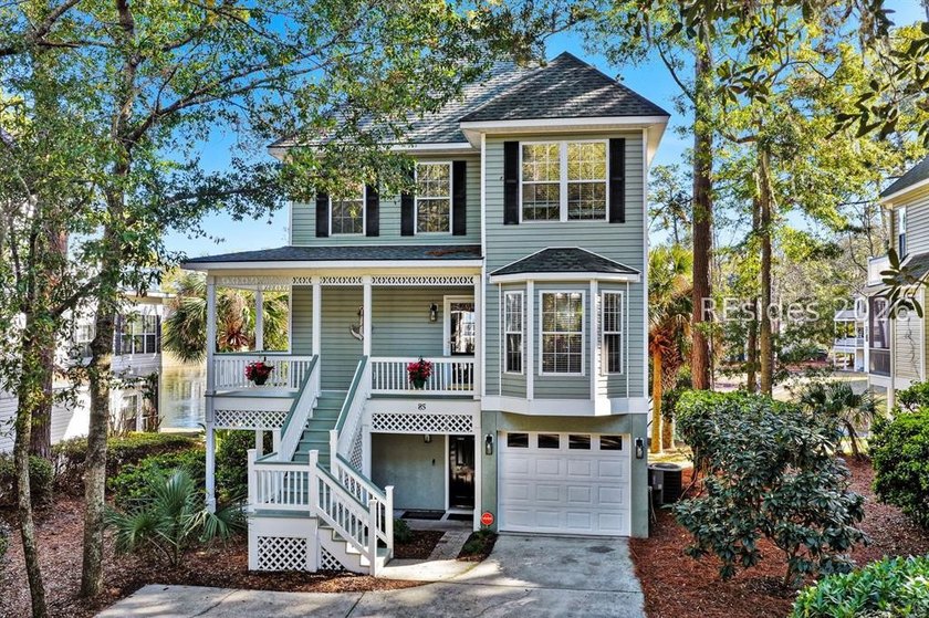 This stunning, totally renovated home on the North end of the - Beach Home for sale in Hilton Head Island, South Carolina on Beachhouse.com