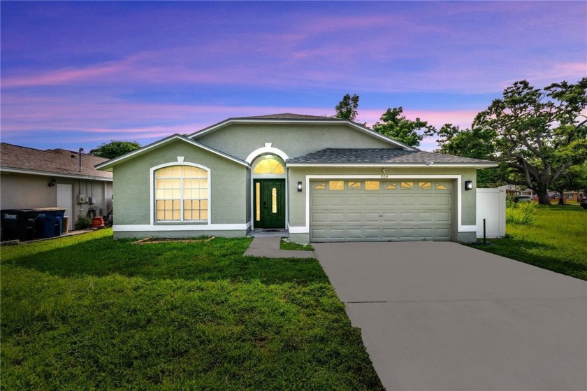 Welcome home to this move-in ready 4BR/2BA gem in - Beach Home for sale in Clearwater, Florida on Beachhouse.com