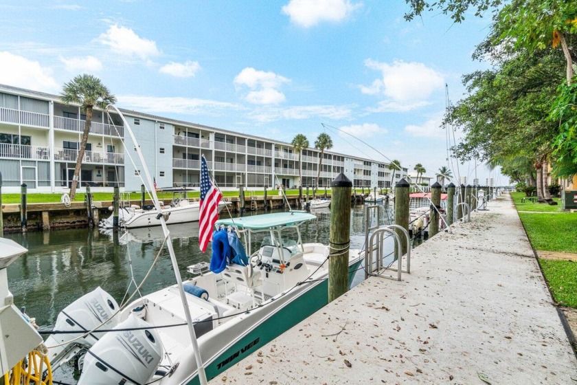 Welcome Home to Your Beautiful, Fully Renovated 2 bedroom, 2 - Beach Condo for sale in Lake Park, Florida on Beachhouse.com