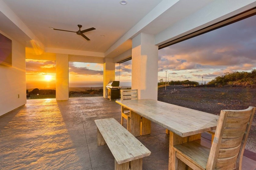 Welcome home to the captivating paradise of Ooma Plantation - Beach Home for sale in Kailua Kona, Hawaii on Beachhouse.com