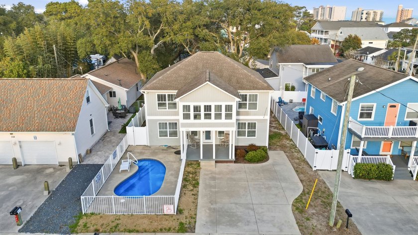 Just steps from the beach, this classic coastal home blends - Beach Home for sale in North Myrtle Beach, South Carolina on Beachhouse.com
