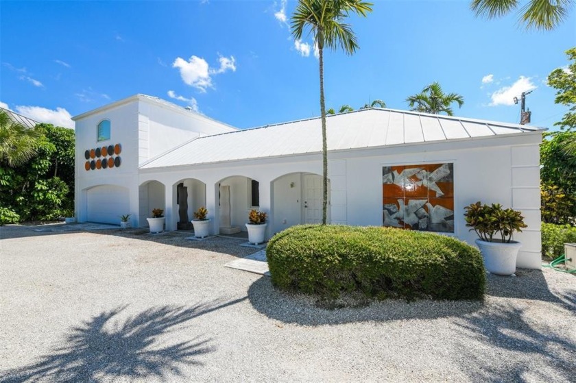 Situated on the exclusive barrier island of Casey Key, Florida - Beach Home for sale in Osprey, Florida on Beachhouse.com