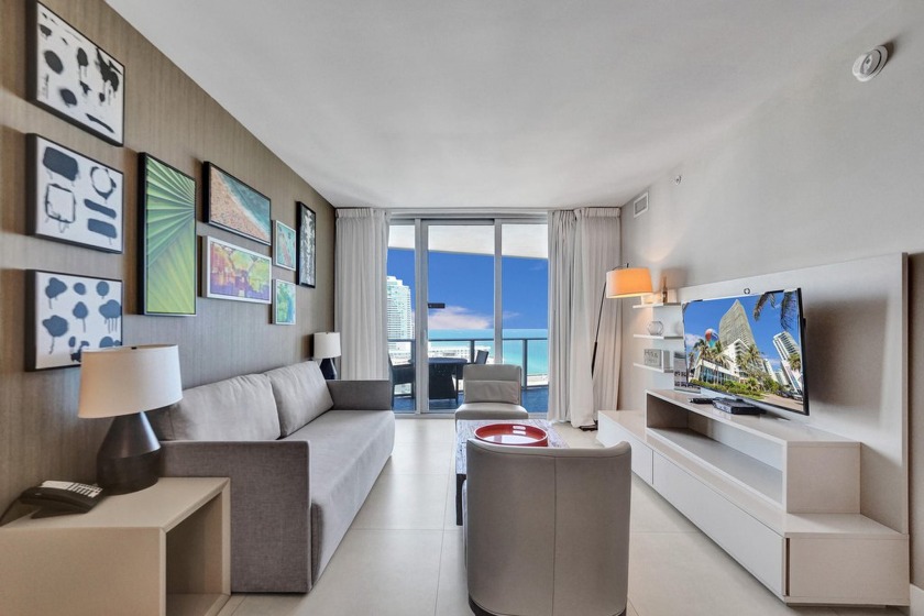 *BRING ALL OFFERS** PRICED TO SELL ! !  CASH COW !!! Turnkey - Beach Condo for sale in Hollywood, Florida on Beachhouse.com