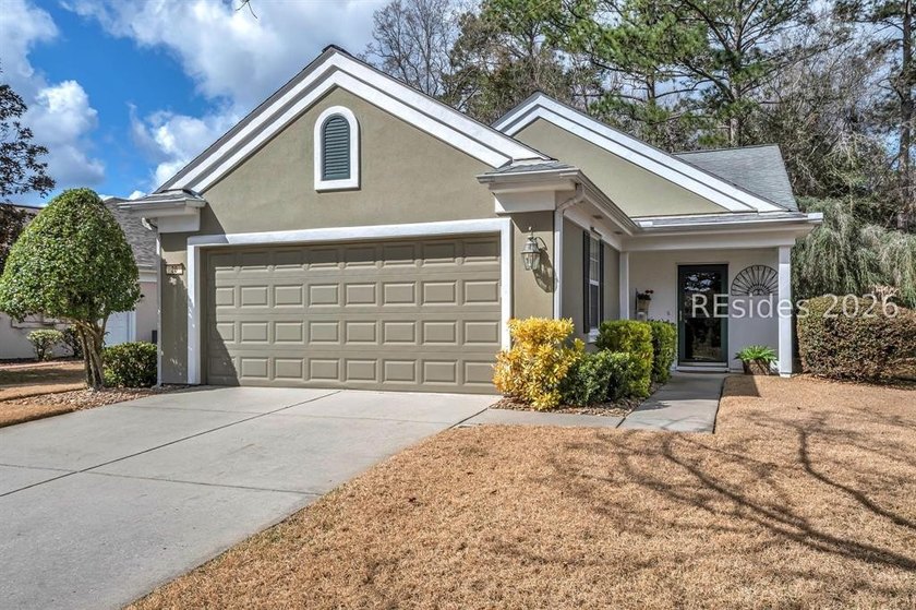 From the moment you arrive, this charming Bayberry model - Beach Home for sale in Bluffton, South Carolina on Beachhouse.com
