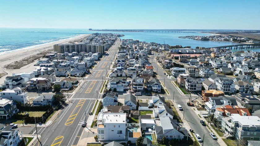 Take advantage of this rare and unique development opportunity - Beach Home for sale in Longport, New Jersey on Beachhouse.com