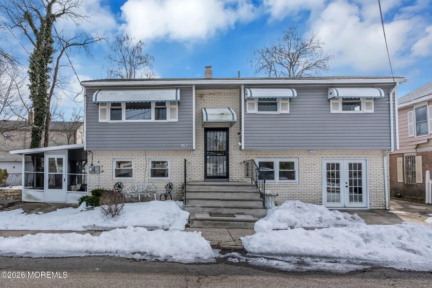 Location, location, location. This 3 bedroom 1.5 bath bi-level - Beach Home for sale in Neptune, New Jersey on Beachhouse.com