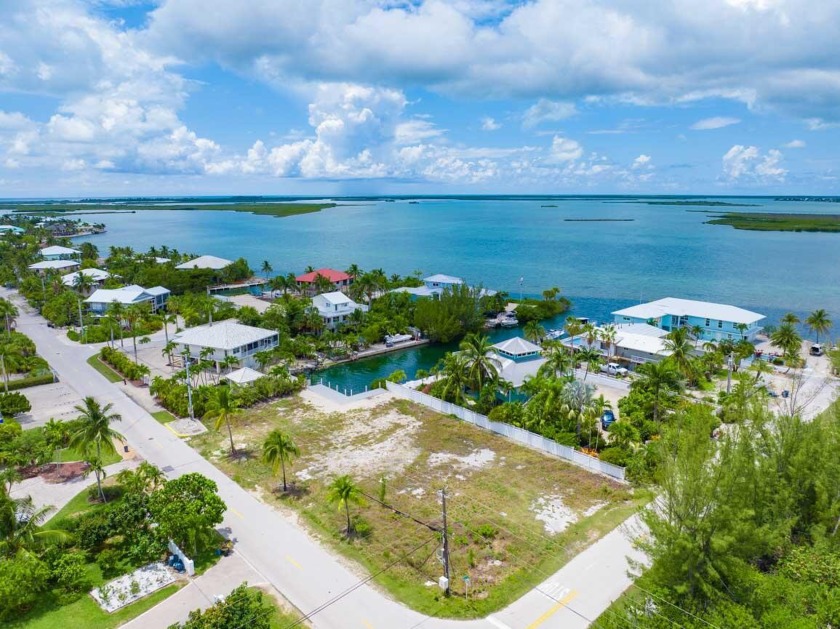 Build your dream home on an oversized 17,625 Sq Ft Lot on a - Beach Lot for sale in Sugarloaf Key, Florida on Beachhouse.com