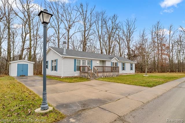 Located in the Meadowlands Community, this beautiful 3-bedroom - Beach Home for sale in Gibraltar, Michigan on Beachhouse.com