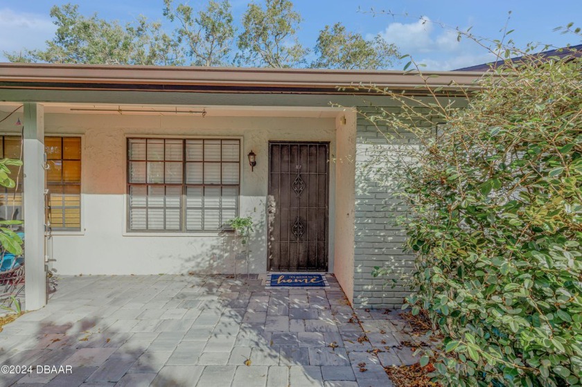 This charming 1-bedroom, 1-bathroom condo is located in a cozy - Beach Condo for sale in Edgewater, Florida on Beachhouse.com