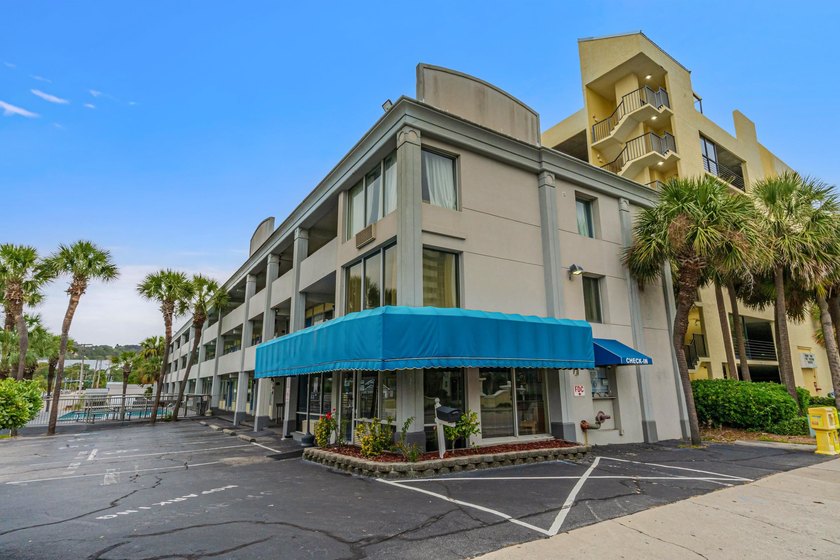 Investor Alert - Prime Ocean Boulevard Opportunity Exceptional - Beach Commercial for sale in Myrtle Beach, South Carolina on Beachhouse.com