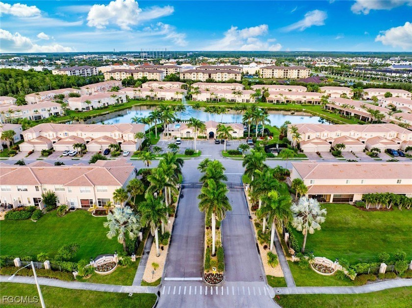 Step into this beautifully maintained 3-bedroom, 2.5-bath - Beach Home for sale in Fort Myers, Florida on Beachhouse.com