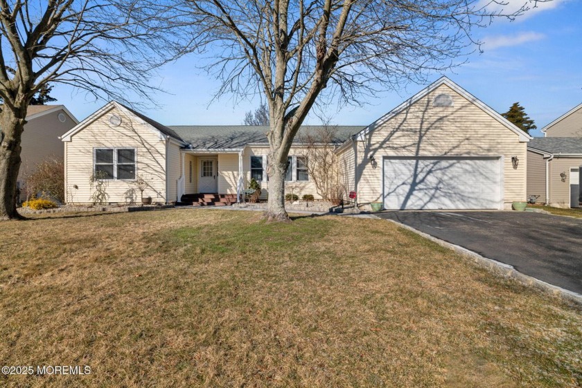 This is the home you've been waiting for!  A turnkey ranch in - Beach Home for sale in Forked River, New Jersey on Beachhouse.com