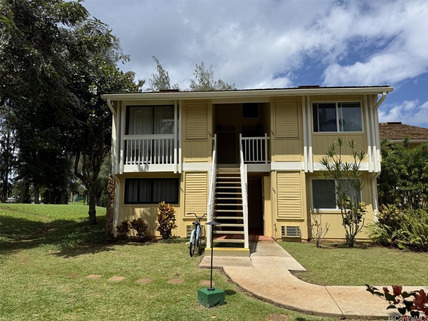 This legal short term rental, 1 Bed 1 Bath condo is the perfect - Beach Condo for sale in Kahuku, Hawaii on Beachhouse.com