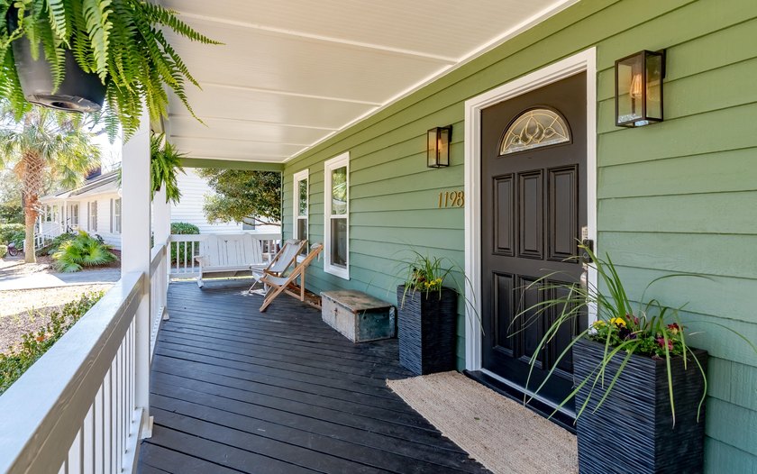 Located in the established Snee Farm community, this tastefully - Beach Home for sale in Mount Pleasant, South Carolina on Beachhouse.com