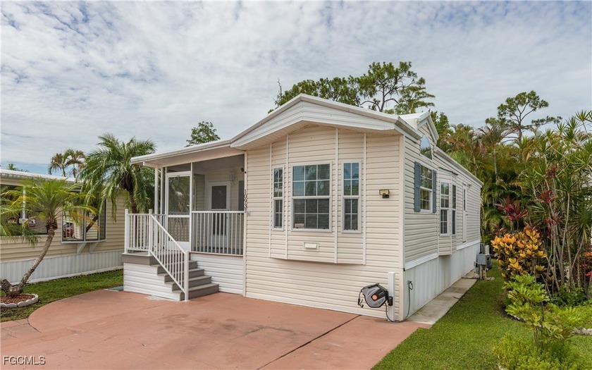 Completely remodeled and located in a NO FLOOD ZONE, this 1998 - Beach Home for sale in Estero, Florida on Beachhouse.com