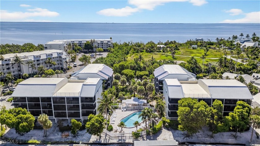 New listing and a great deal! Everything in this unit has been - Beach Condo for sale in Captiva, Florida on Beachhouse.com