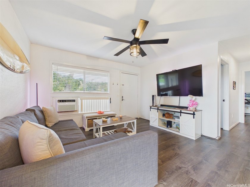 Kapolei living at its best. Ground floor corner unit with - Beach Condo for sale in Kapolei, Hawaii on Beachhouse.com