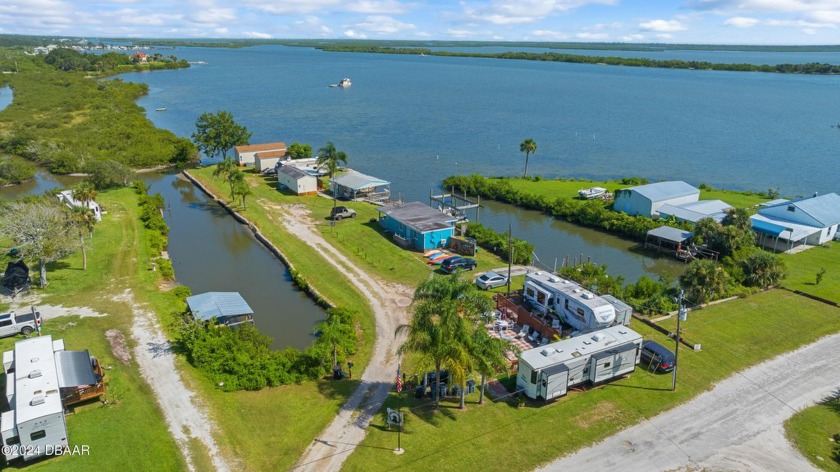 This unique opportunity to own over an acre of riverfront - Beach Home for sale in Oak Hill, Florida on Beachhouse.com