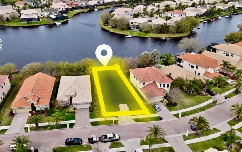 WATERFRONT 50 x 150 LOT !!! Bring your own builder and build - Beach Lot for sale in Tampa, Florida on Beachhouse.com