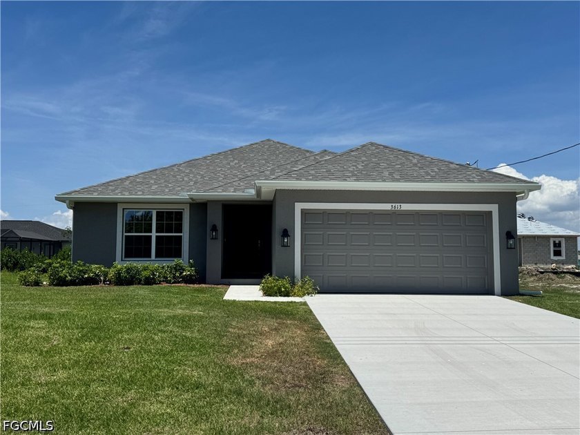 Welcome to the popular 1970 floor plan, just under 2000 sq ft - Beach Home for sale in Cape Coral, Florida on Beachhouse.com