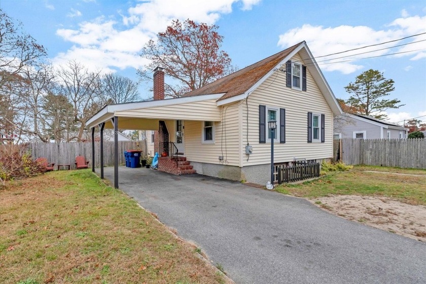 Nestled in a charming saltwater community, this cape-style yet - Beach Home for sale in Buzzards Bay, Massachusetts on Beachhouse.com