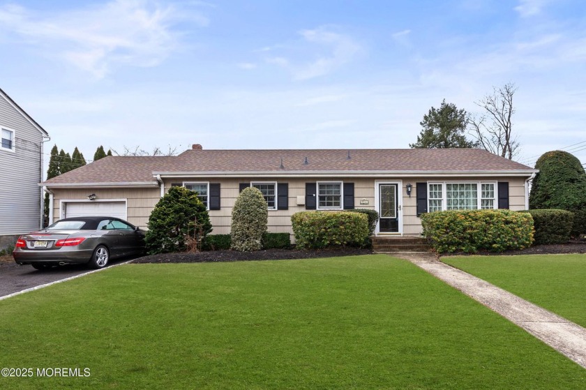 Come and see this great 3 bedroom 2 bath ranch in Ocean Twp - Beach Home for sale in Oakhurst, New Jersey on Beachhouse.com