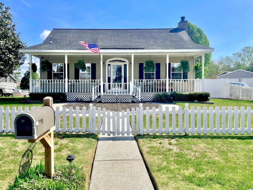 Available now! This traditional Lowcountry style home is a - Beach Home for sale in Myrtle Beach, South Carolina on Beachhouse.com