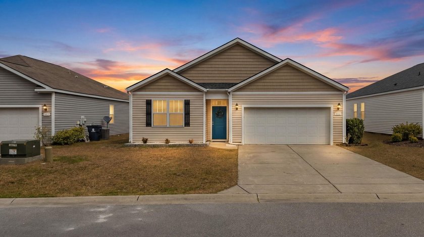 Welcome to this beautifully designed 4-bedroom 2-bathroom - Beach Home for sale in Myrtle Beach, South Carolina on Beachhouse.com