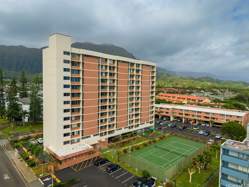 Amazing Views of Kaneohe Bay and Koolau Mountains from living - Beach Condo for sale in Kaneohe, Hawaii on Beachhouse.com