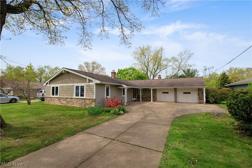 Welcome to 30200 Crestview Drive! Tucked along picturesque - Beach Home for sale in Bay Village, Ohio on Beachhouse.com