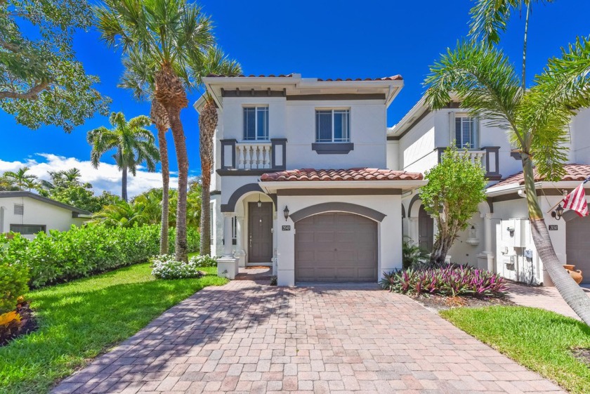 Heaven on Earth! This beautifully updated 3-4 bedroom, 2.5 bath - Beach Townhome/Townhouse for sale in Boynton Beach, Florida on Beachhouse.com