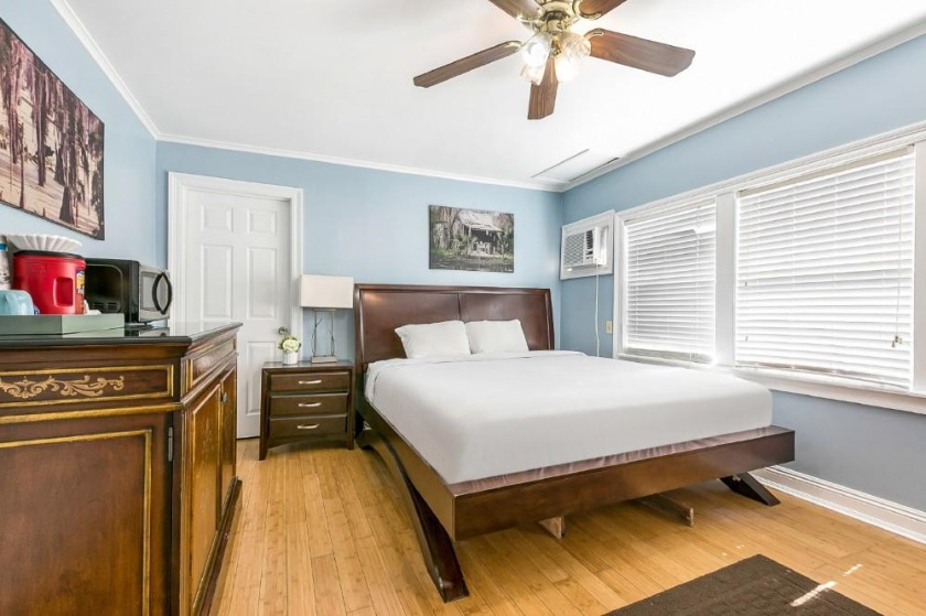 Newly-renovated Studio 10 Min to French Quarter - Beach Vacation Rentals in New Orleans, LA on Beachhouse.com