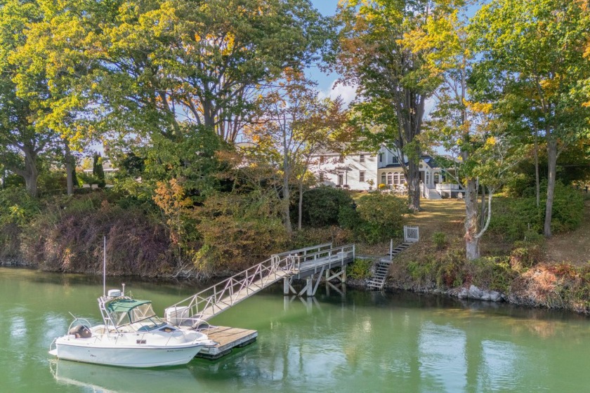 One of Kittery's historic homes, this riverfront Colonial, is - Beach Home for sale in Kittery, Maine on Beachhouse.com